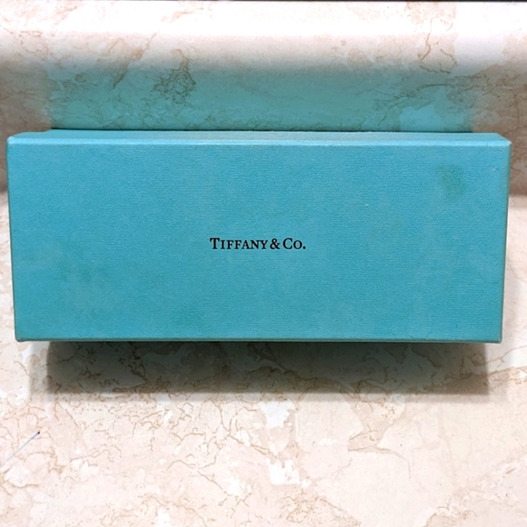 Tiffany & Co Gift Box & Lens Cleaning Cloth - Picture 2 of 11